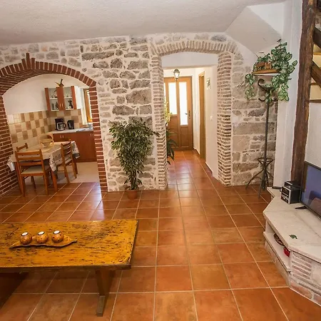 Ferienhaus Luan * ポレッチ