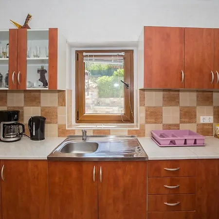 Vikendica Ferienhaus Luan *