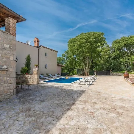 Ferienhaus Luan *