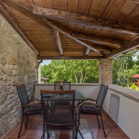 Vikendica Ferienhaus Luan Porec